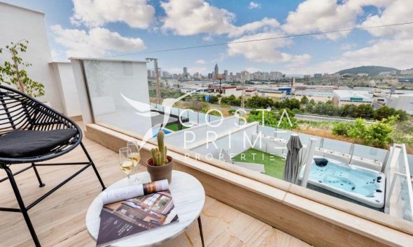 Resale - Townhouse / Semi - Finestrat