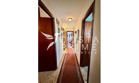 Resale - Villa  - La Nucía