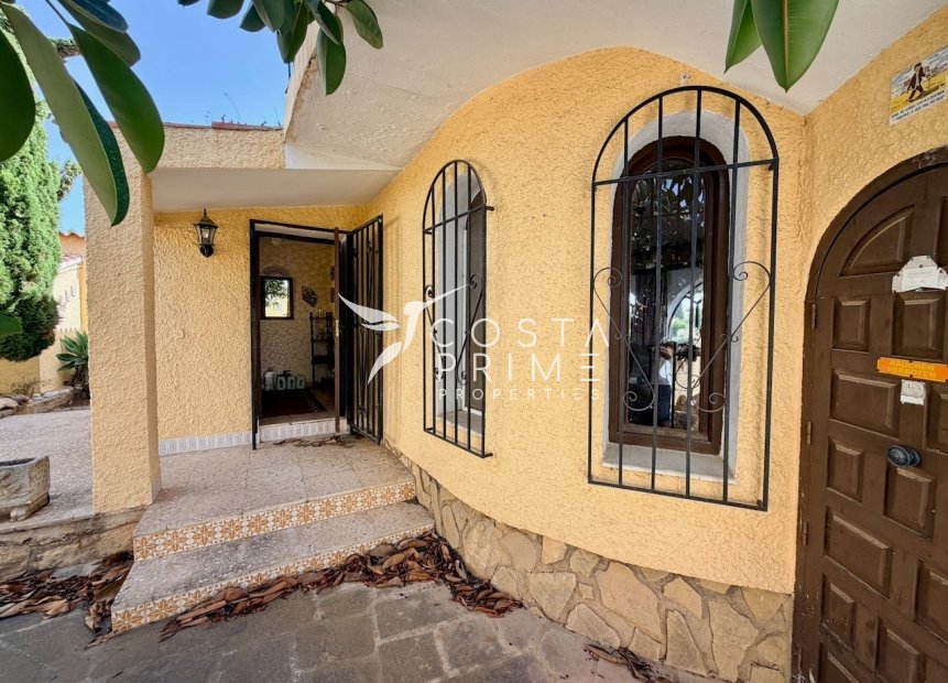 Resale - Villa  - La Nucía