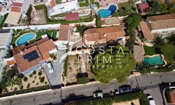 Resale - Villa  - La Nucía
