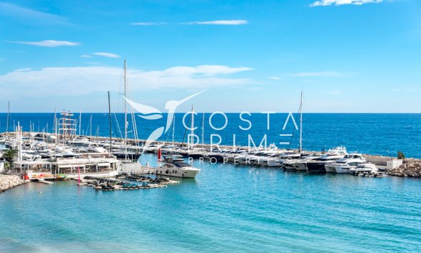 Resale - Townhouse / Semi - Altea