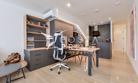 Resale - Townhouse / Semi - Altea