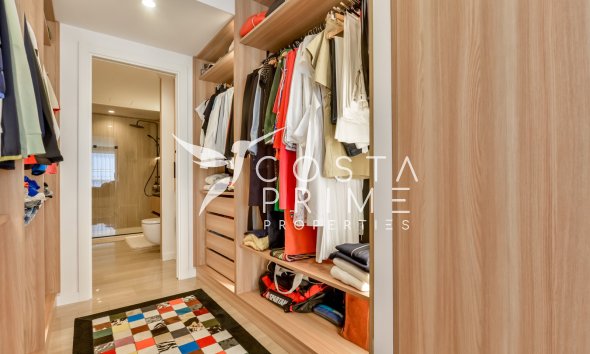 Resale - Townhouse / Semi - Altea