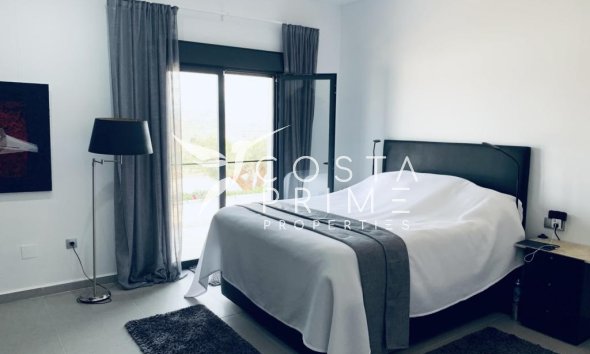 Resale - Villa  - Cañada de la Leña