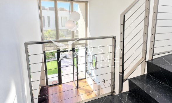 Resale - Townhouse / Semi - Alfas del Pí