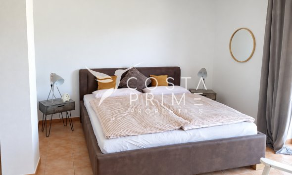 Újraértékesítés - Városháza / Semi - Callosa d'en Sarrià