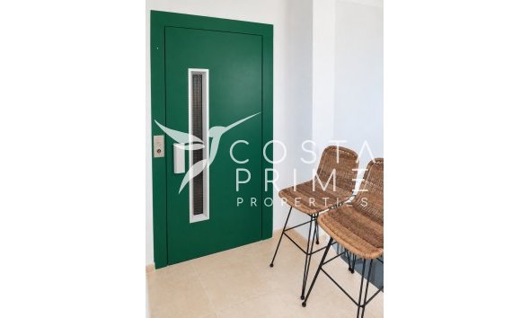 Újraértékesítés - Városháza / Semi - Callosa d'en Sarrià