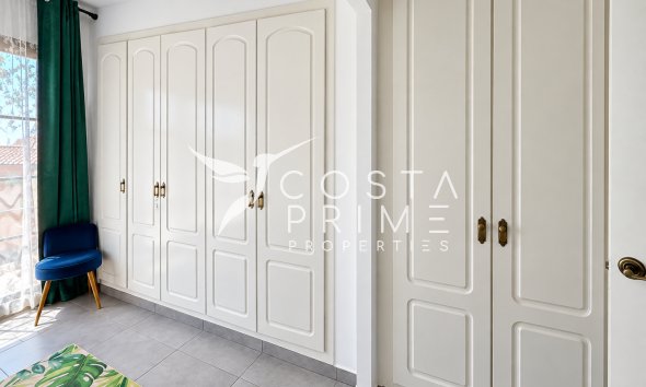 Resale - Townhouse / Semi - Finestrat