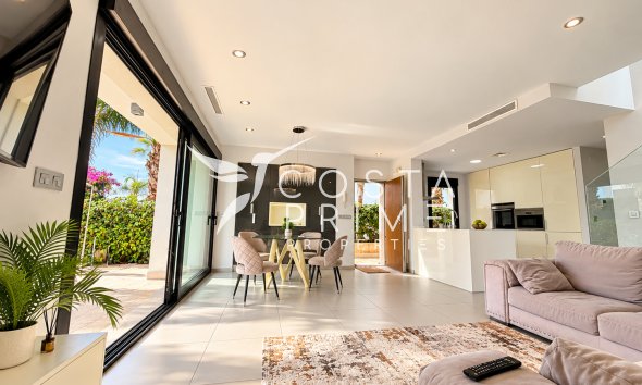Resale - Villa  - Ciudad Quesada