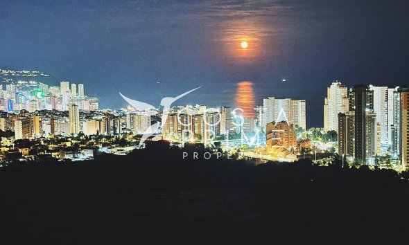 Odsprzedaż - Mieszkanie w Bloku - Benidorm