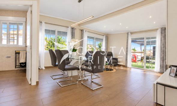 Resale - Villa  - La Nucía