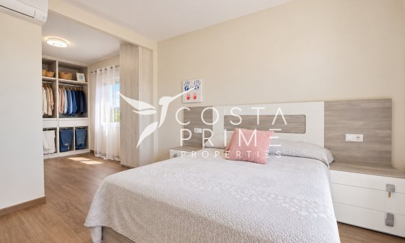 Resale - Villa  - La Nucía