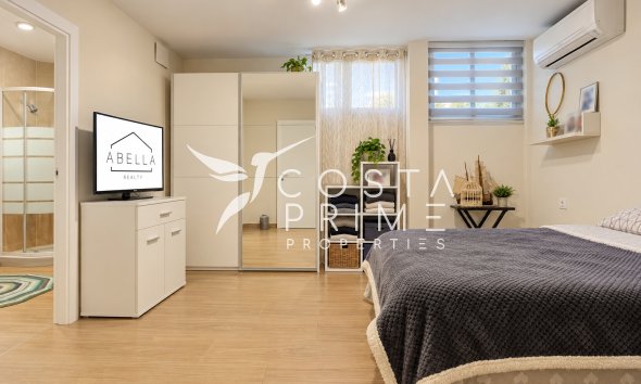 Resale - Villa  - La Nucía