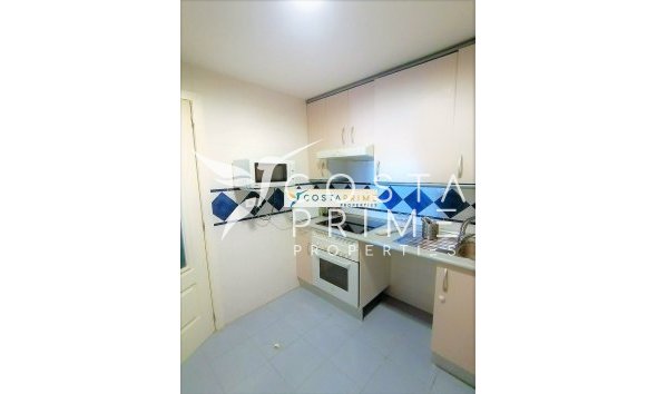 Resale - Apartment / Flat - Benidorm