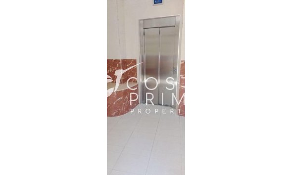 Resale - Apartment / Flat - Benidorm