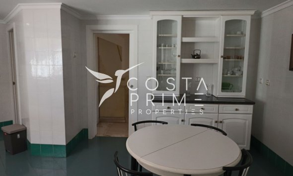 Resale - Apartment / Flat - Benidorm