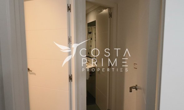 Resale - Apartment / Flat - Benidorm