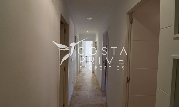 Resale - Apartment / Flat - Benidorm