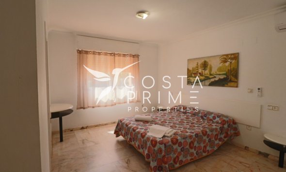 Resale - Apartment / Flat - Benidorm