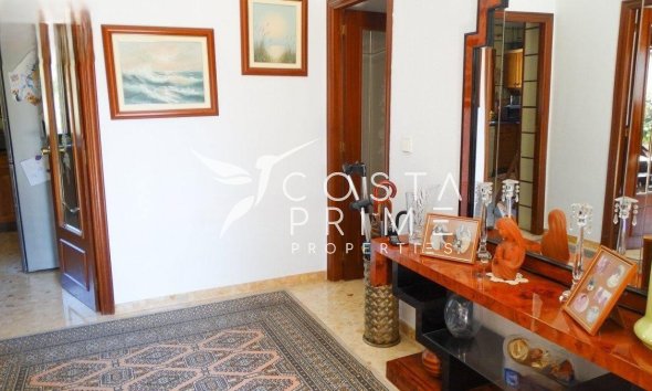 Resale - Villa  - Benidorm