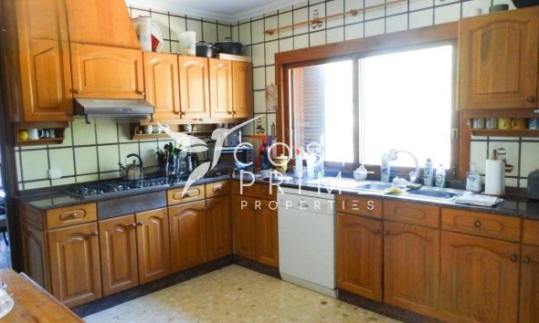 Resale - Villa  - Benidorm