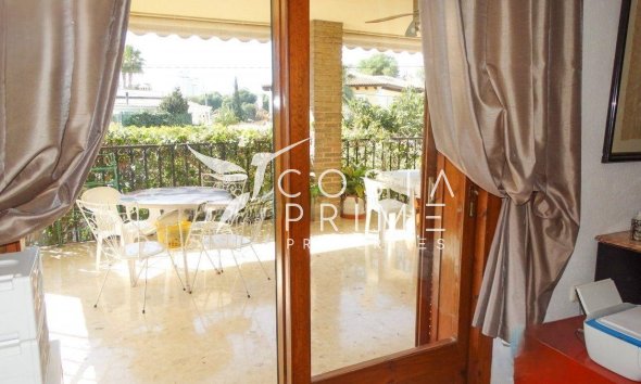 Resale - Villa  - Benidorm