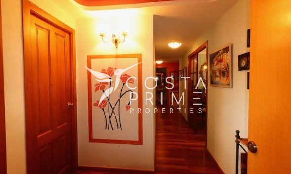 Resale - Apartment / Flat - Benidorm