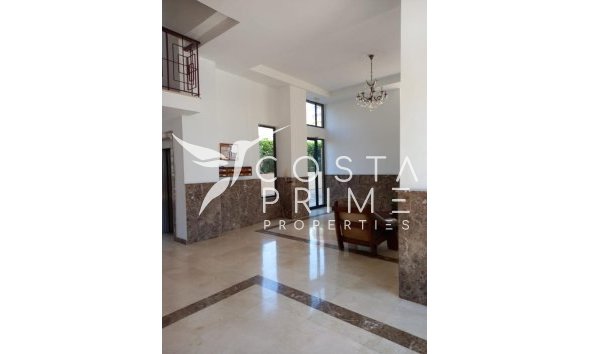 Resale - Apartment / Flat - Benidorm