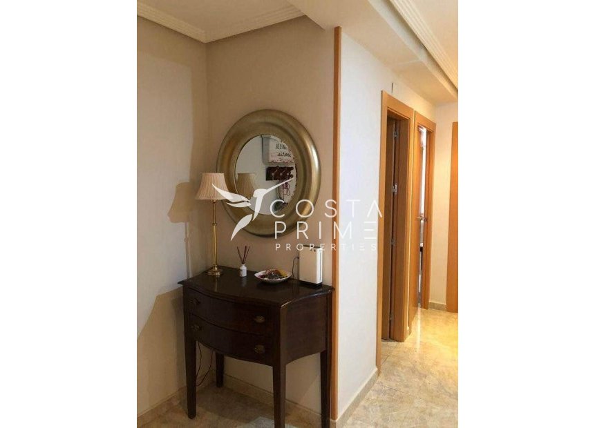 Resale - Apartment / Flat - Benidorm