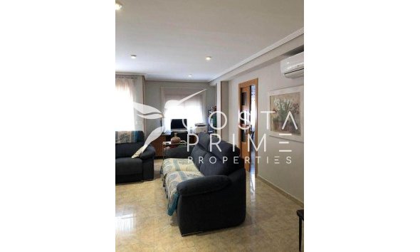 Resale - Apartment / Flat - Benidorm