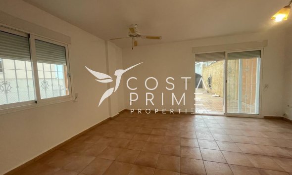 Resale - Townhouse / Semi - La Nucía