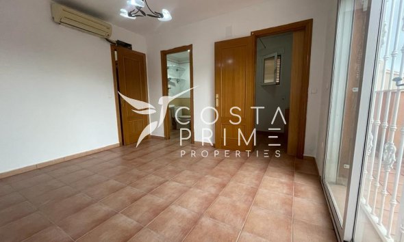 Resale - Townhouse / Semi - La Nucía