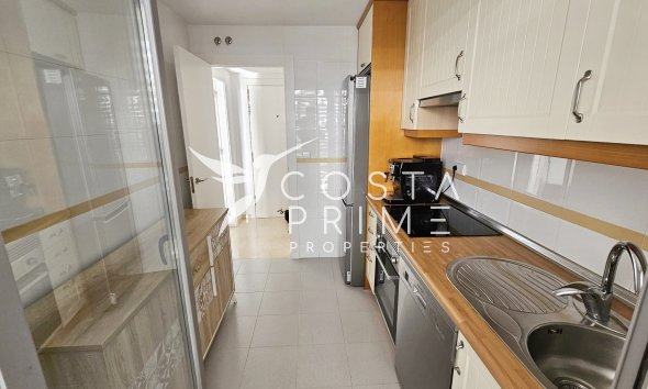 Resale - Apartment / Flat - Benidorm