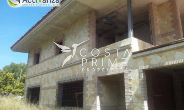 Resale - Villa  - Benidorm