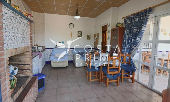 Resale - Villa  - Benidorm