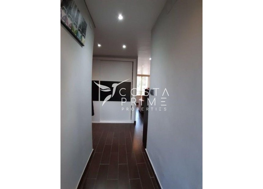 Resale - Apartment / Flat - Finestrat