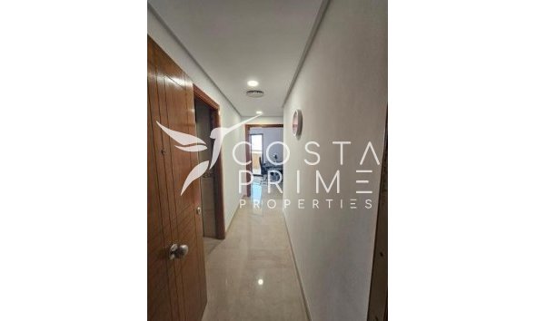 Resale - Apartment / Flat - Benidorm