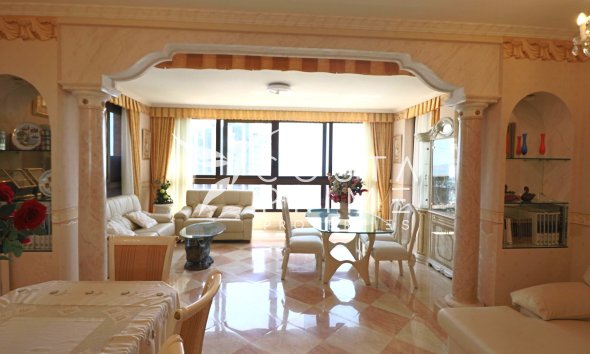 Resale - Apartment / Flat - Benidorm