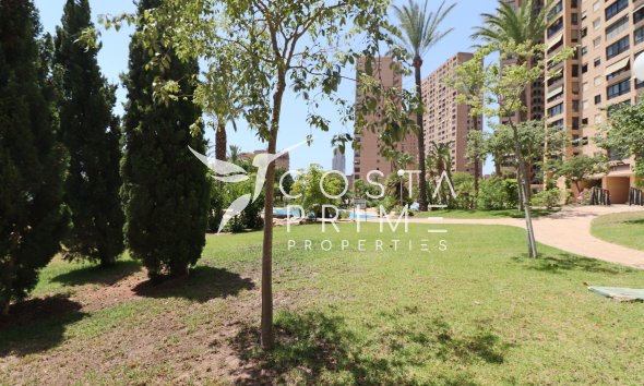 Resale - Apartment / Flat - Benidorm