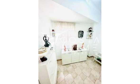 Resale - Apartment / Flat - Benidorm