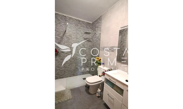 Resale - Townhouse / Semi - La Nucía