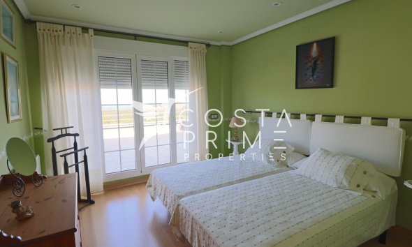 Resale - Villa  - Polop