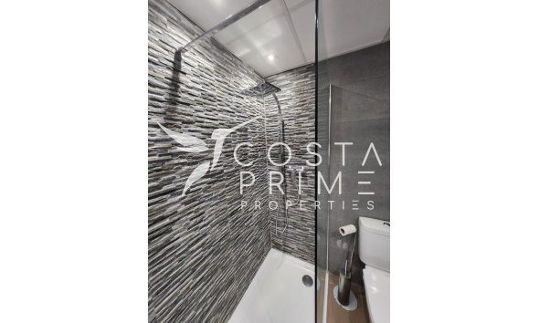 Alquiler a largo plazo - Apartamento / Piso - Benidorm