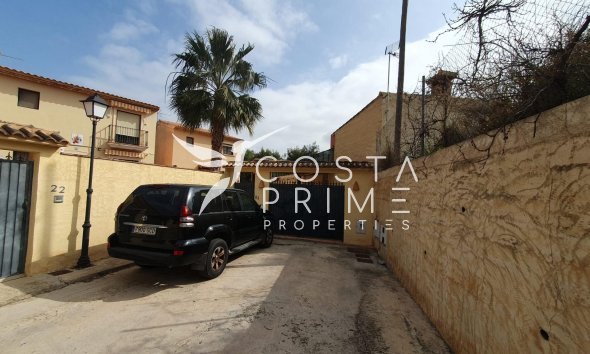 Resale - Villa  - Alfas del Pí