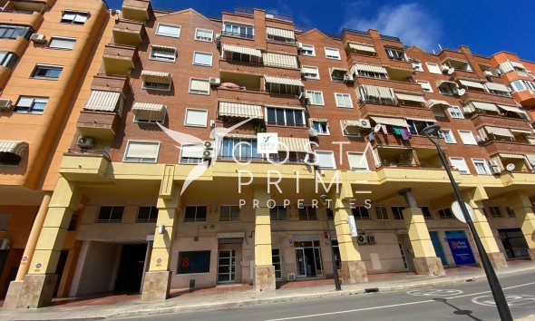 Resale - Apartment / Flat - Benidorm