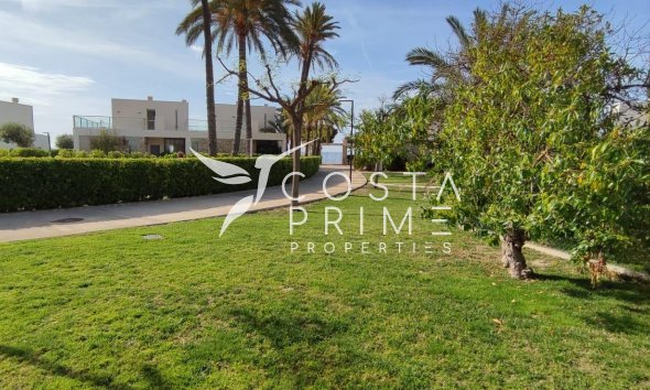 Resale - Villa  - Villajoyosa