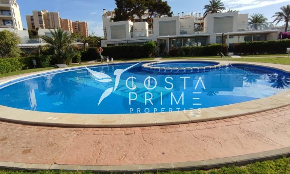 Resale - Villa  - Villajoyosa