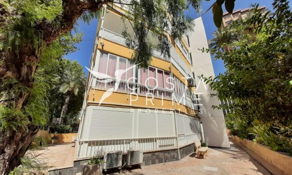 Resale - Apartment / Flat - Benidorm