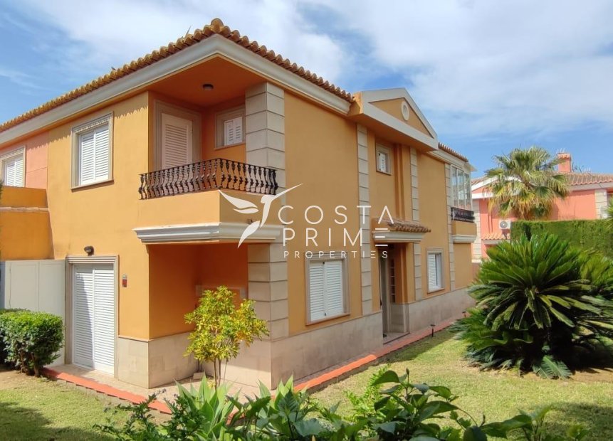 Resale - Townhouse / Semi - Benidorm