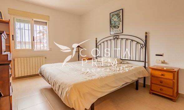 Resale - Villa  - Altea